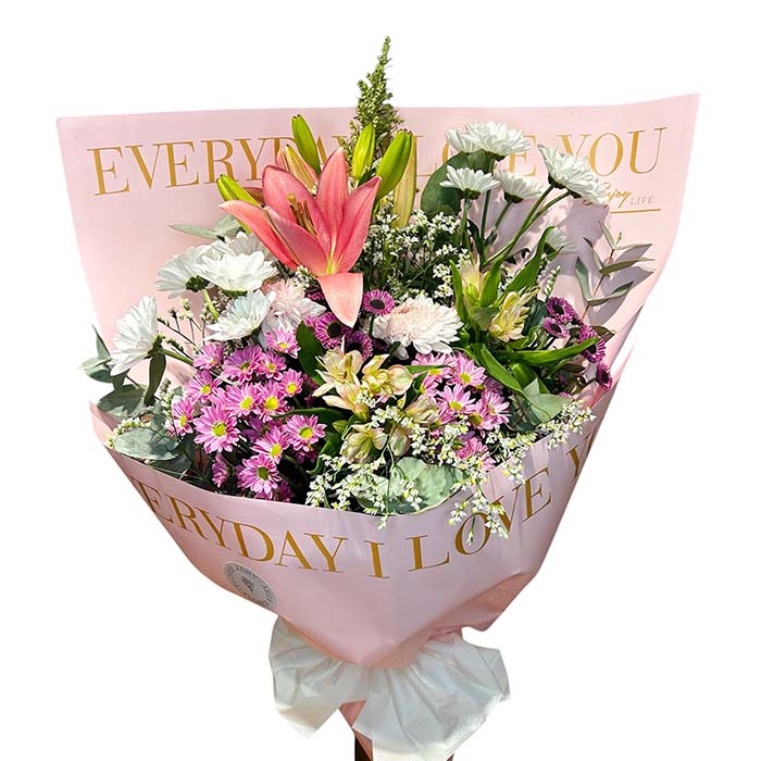 Ramo con flores de estacion -papel premium-