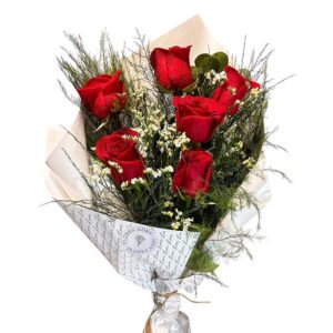 Ramo con 6 rosas "Love