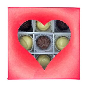 Caja Corazón x 9 bombones (solo para envio con Flores, Plantas o Desayunos)