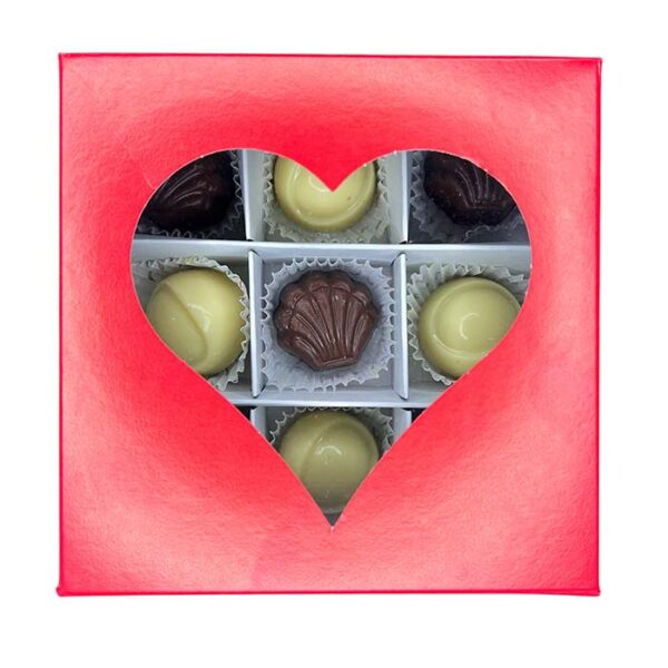 Caja Corazón x 9 bombones (solo para envio con Flores, Plantas o Desayunos)