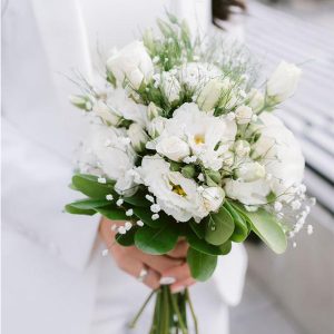 Ramo de Novia con Lisianthus y Rositas spray